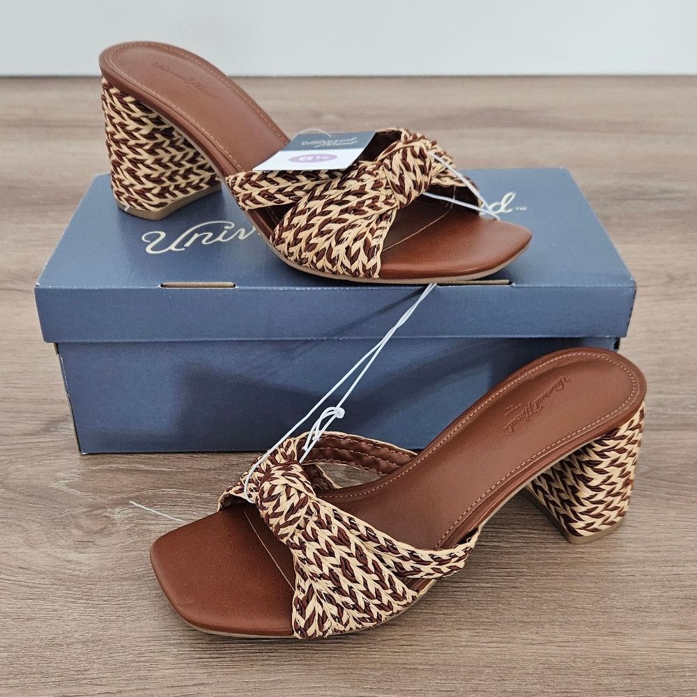 Universal Thread Tan and Brown Chunky Heeled Sandals